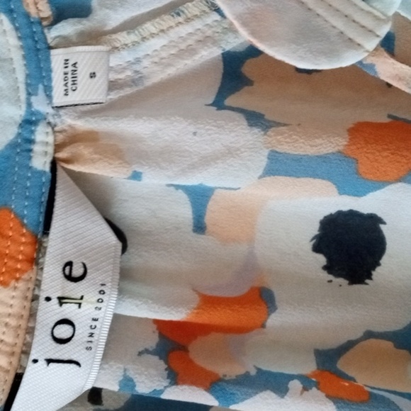 Joie Floral Silk Blouse - Picture 4 of 8